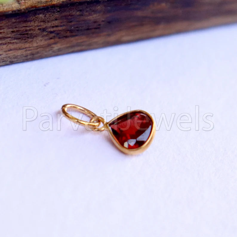 Natural Garnet Charm, 18k Solid Gold Charm, Natural Garnet Charm, Gold Charm, Charm Pendant, Charm Necklace, Handmade Gold Charm
