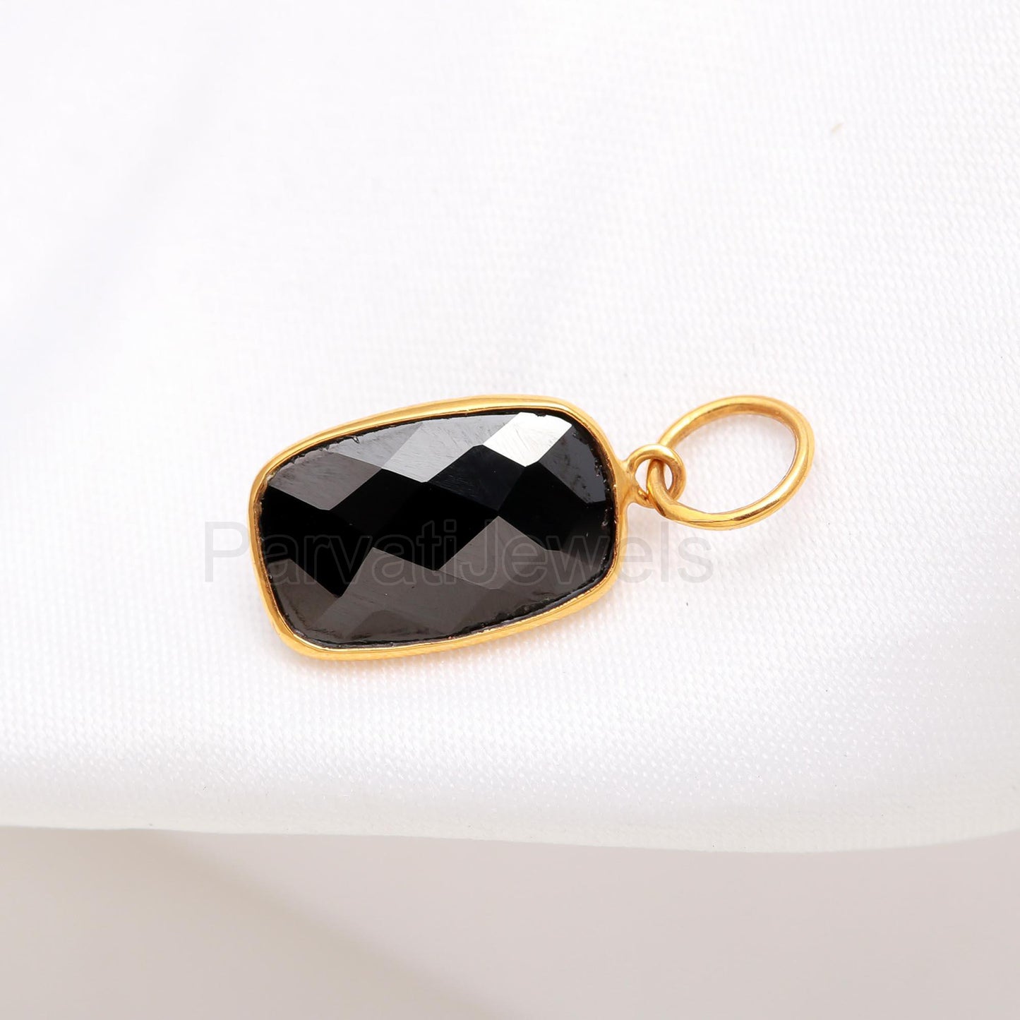 AA Black Spinal Charm, 18k Solid Gold Charm, Natural Black Spinal Charm, Gold Pendant, Charm Pendant, Charm Necklace, Handmade Gold Charm