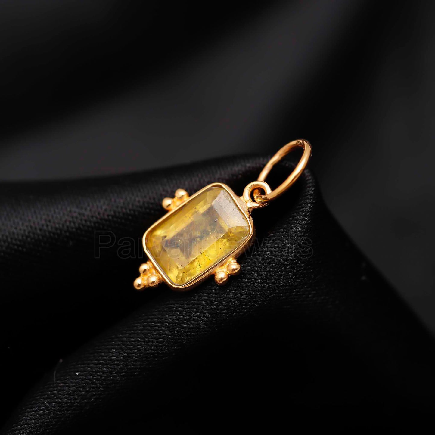 Natural Sapphire Charm, Solid 18k Gold Charm, Gold Charm Pendant, Yellow Sapphire Charm, Gold Charm Necklace, Handmade Gold Charm Pendant