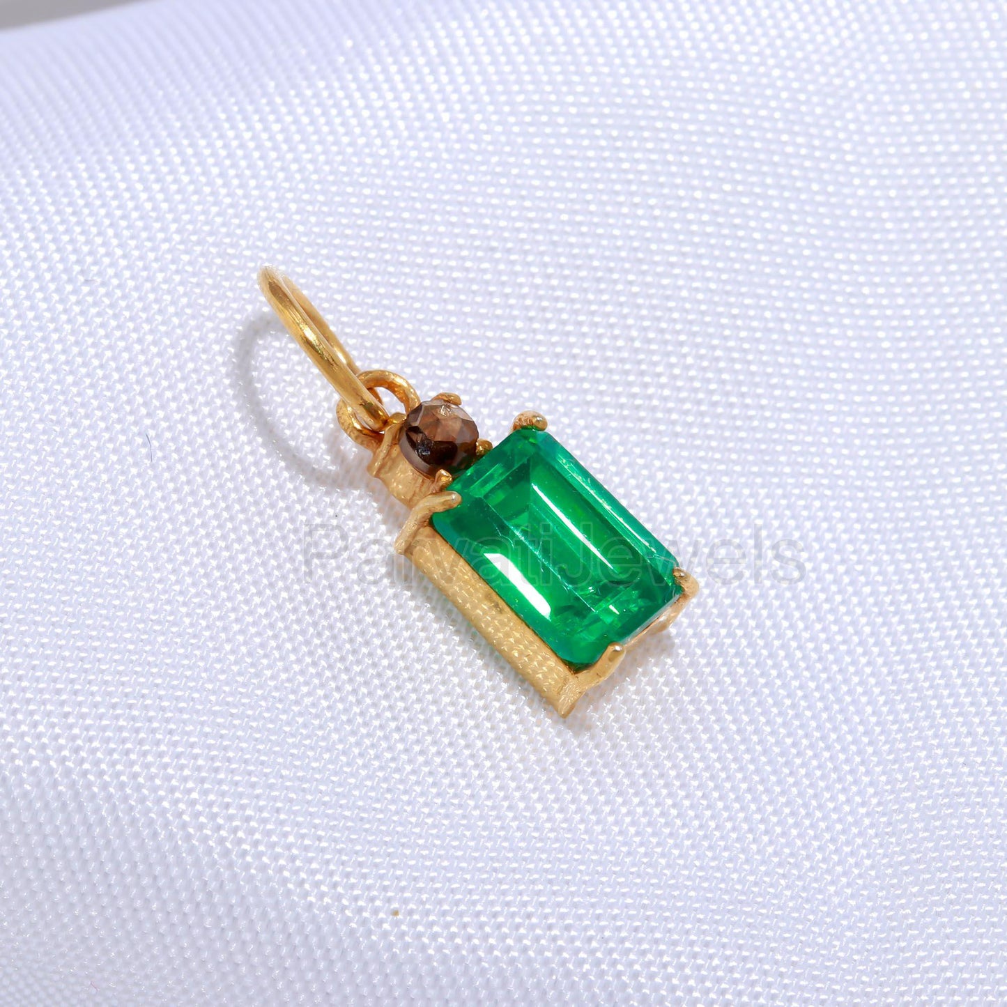 Emerald Rose Cut Diamond Charm, Solid 18k Gold Charm, Emerald Charm, Charm Pendant, Natural Rose Cut Diamond Charm, Handmade Charm Pendant