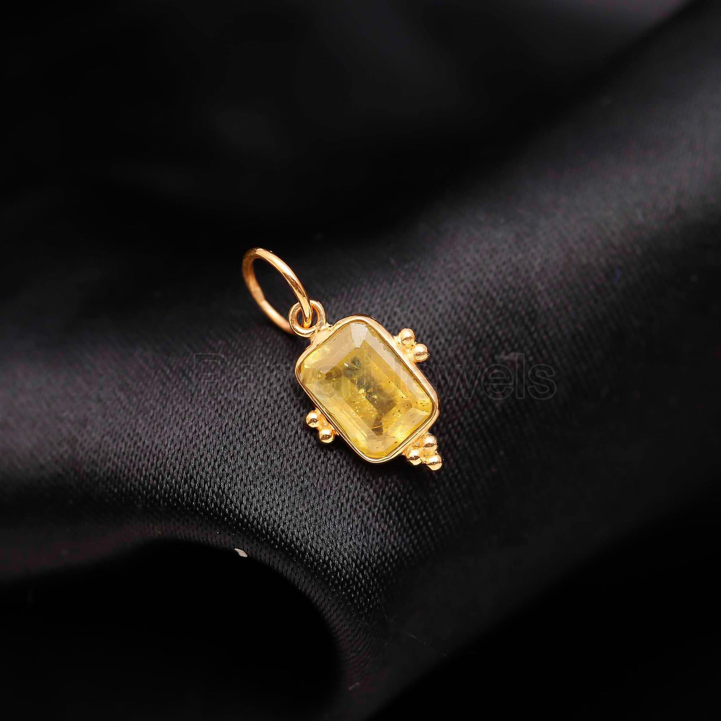 Natural Sapphire Charm, Solid 18k Gold Charm, Gold Charm Pendant, Yellow Sapphire Charm, Gold Charm Necklace, Handmade Gold Charm Pendant