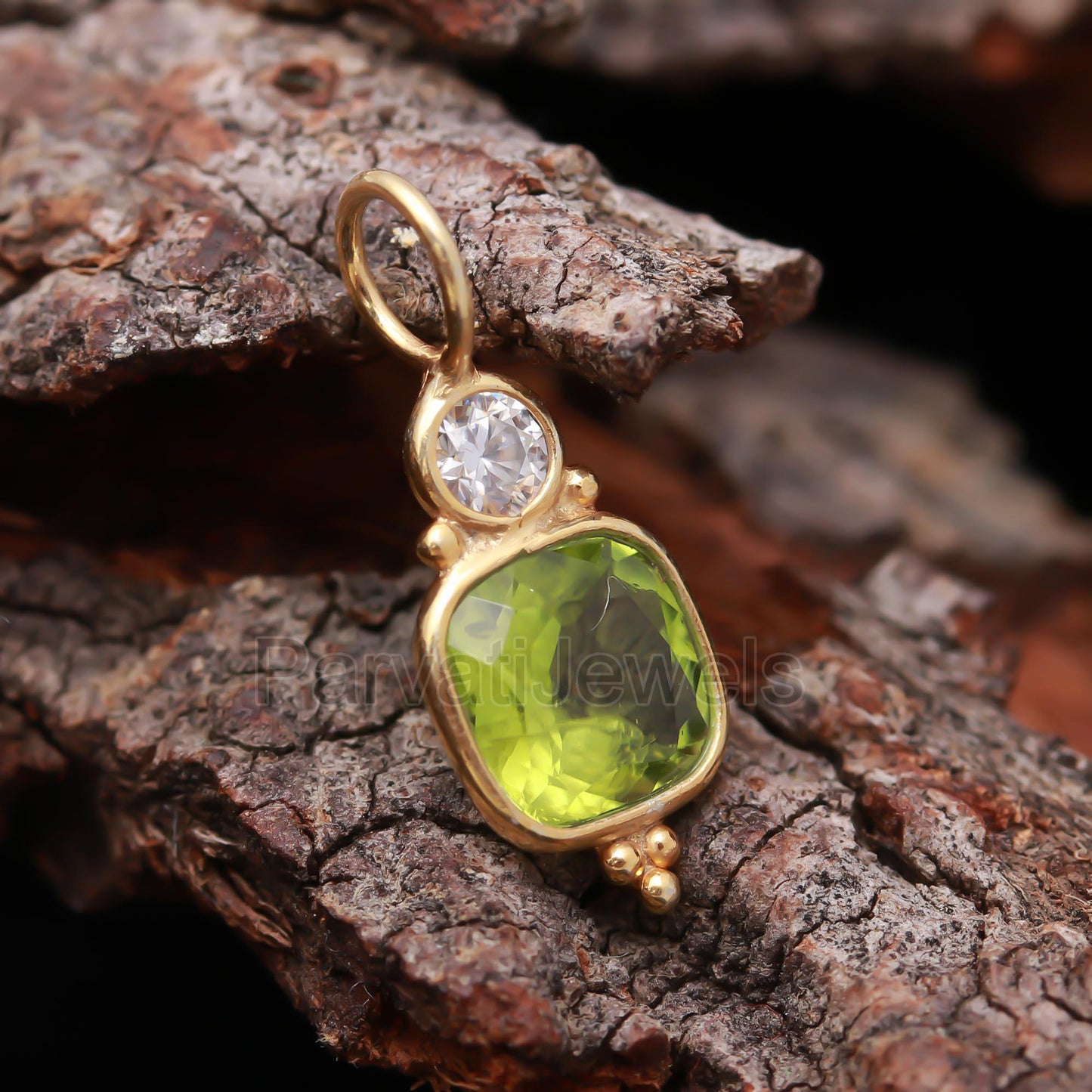 Natural Peridot Moissanite Charm, 18k Solid Gold Charm, Peridot Charm Pendant, Charm Pendant, Moissanite Gold Charm, Handmade Gold Charm