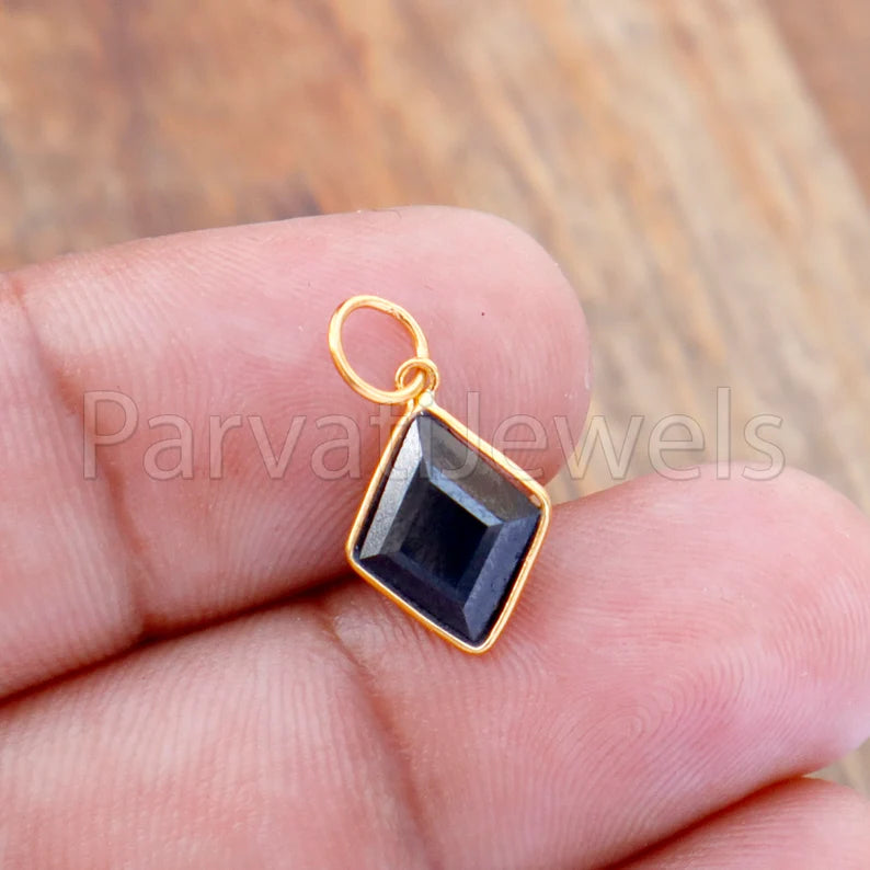 Black Onyx Charm, 18k Solid Gold Charm, Natural Black Onyx Charm, Gold Charm, Charm Pendant, Gold Charm Necklace, Handmade Gold Charm