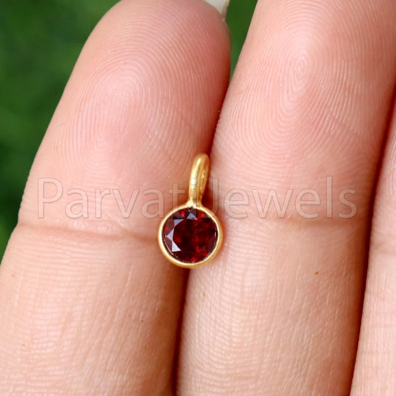 Natural Garnet Charm, 18k Solid Gold Charm, Natural Garnet Charm, Gold Charm, Charm Pendant, Charm Necklace, Handmade Gold Charm