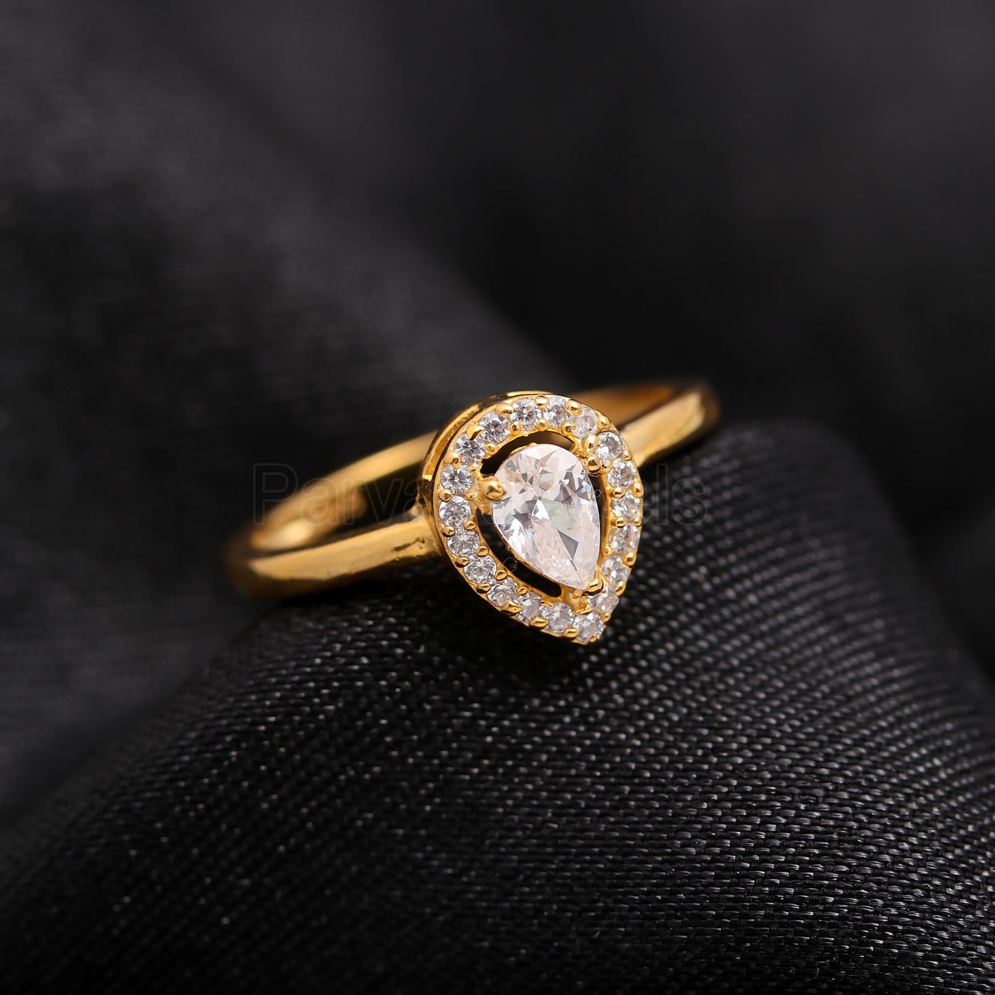 Exquisite Moissanite Gold Ring, 14K Solid Gold Ring, Moissanite Gold Ring, Wedding Gift, Handmade Ring, Gift for her, Gold Jewelry, 14K