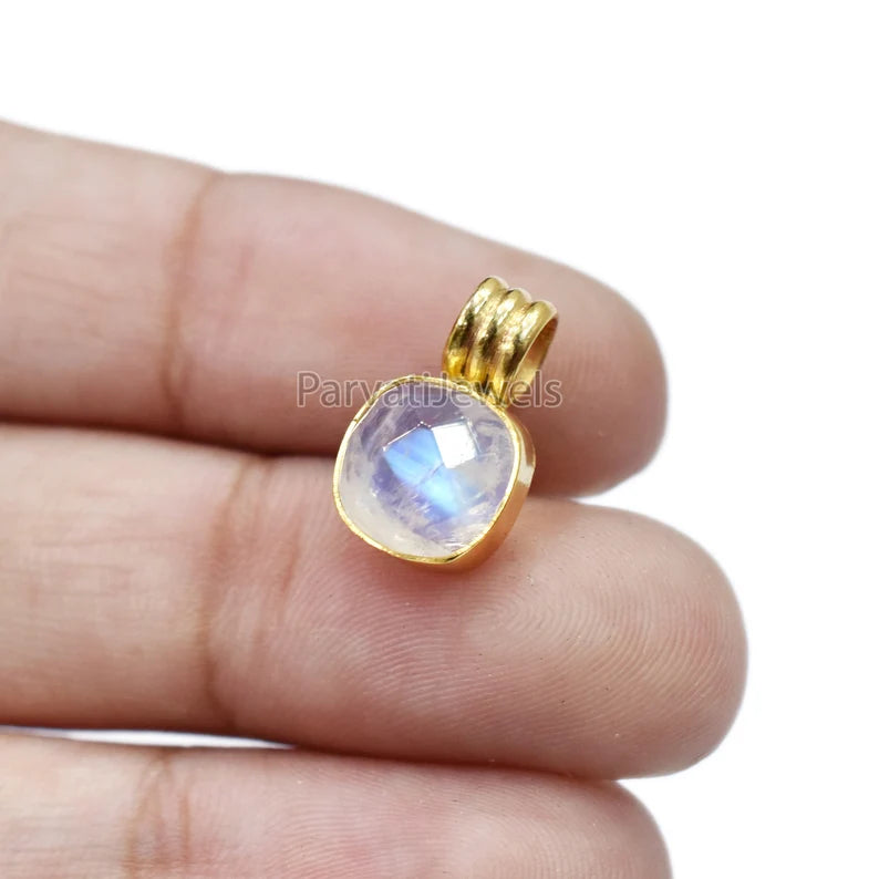 1 Pc Beautiful Big Size Rainbow Moonstone 18k Solid Gold Charm Pendant, 18K Solid Gold Charm, Natural Moonstone Charm, Handmade Gold Charm Jewelry