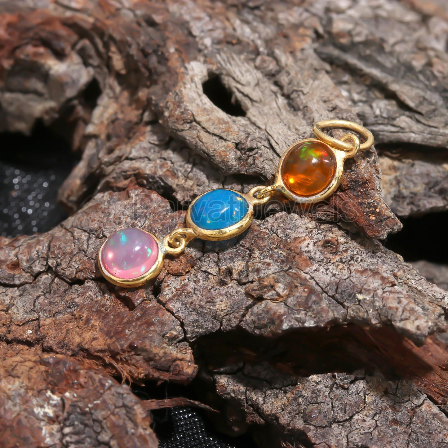 Natural Ethiopian Opal Charm, 18k Solid Gold Charm, Opal Charm, Gold Charm, Opal Pendant, Charm Pendant, Handmade Gold Charm, Gold Charms