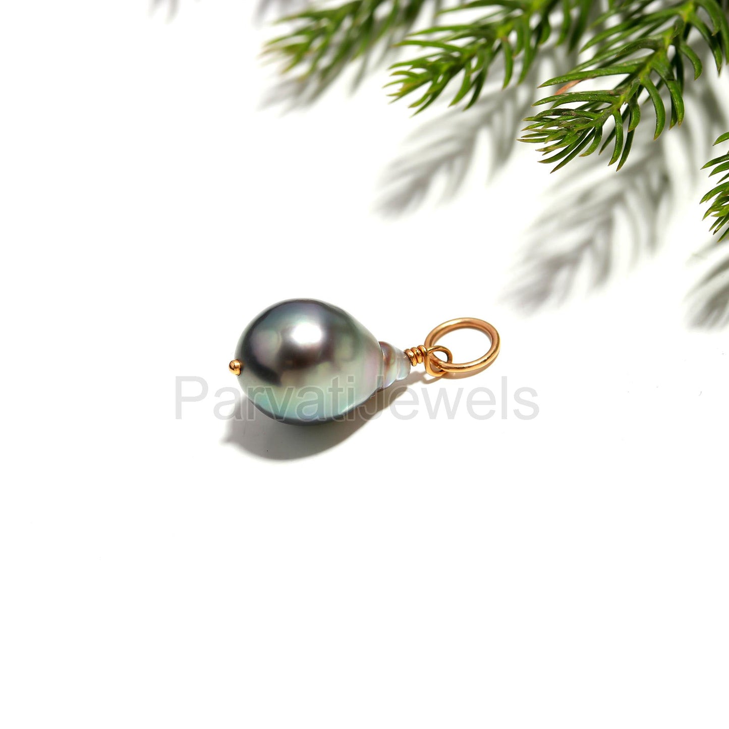 Natural Tahitian pearl Charm, 18k Solid Gold Charm, Natural Tahitian pearl Gold Charm, Handmade Gold Charm, Pearl Gold Charm, Gift for her