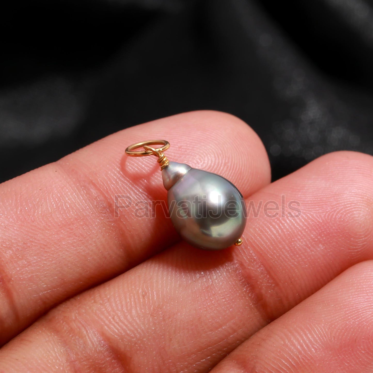 Natural Tahitian pearl Charm, 18k Solid Gold Charm, Natural Tahitian pearl Gold Charm, Handmade Gold Charm, Pearl Gold Charm, Gift for her