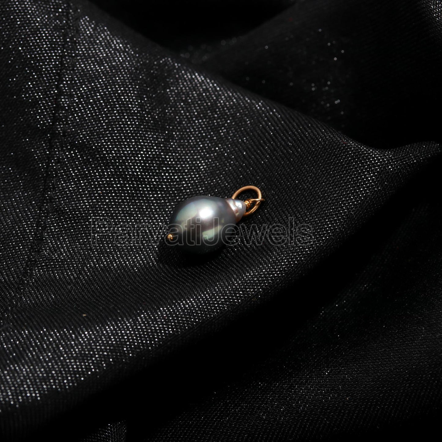 Natural Tahitian pearl Charm, 18k Solid Gold Charm, Natural Tahitian pearl Gold Charm, Handmade Gold Charm, Pearl Gold Charm, Gift for her