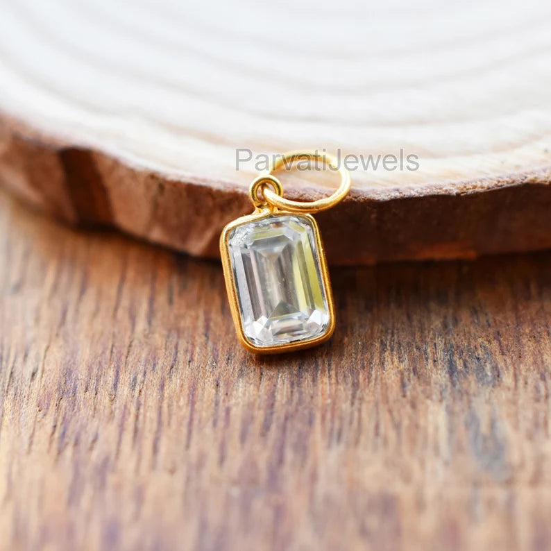 Natural Moissanite 18K Gold Charm Pendant, Moissanite Charm 18k Solid Gold, Solid Gold 18K Charm, April Birthstone Charm Pendant