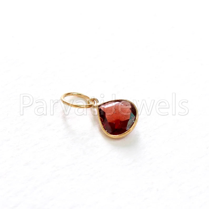 Garnet Charm, 18k Solid Gold Charm, Natural Garnet Charm, Gold Charm, Charm Pendant, Charm Necklace, Handmade Gold Charm