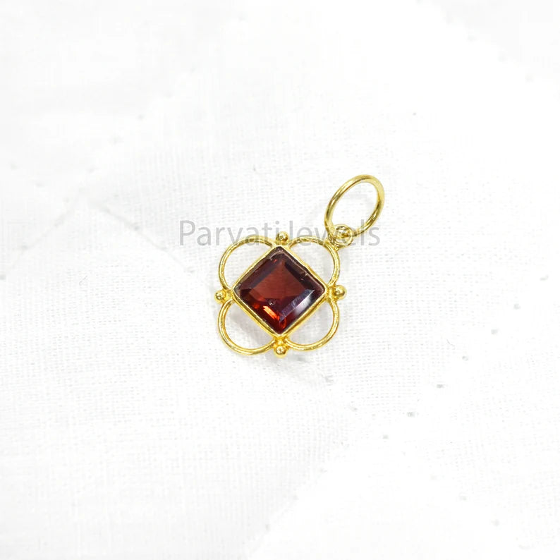 Natural Garnet Charm, 18k Solid Gold Charm, Natural Garnet Charm, Gold Charm, Charm Pendant, Charm Necklace, Handmade Gold Charm For Gifting