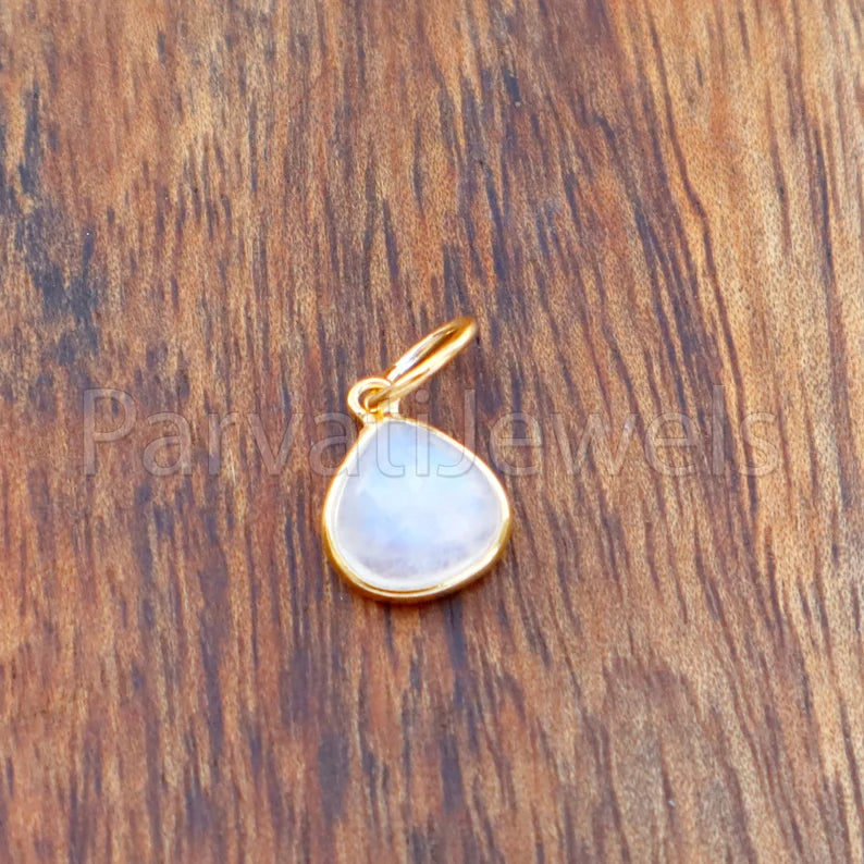Natural Rainbow Moonstone Charm, 18k Solid Gold Charm, Blue Moonstone Charm, Gold Charm, Charm Pendant, Charm Necklace, Handmade Gold Charm