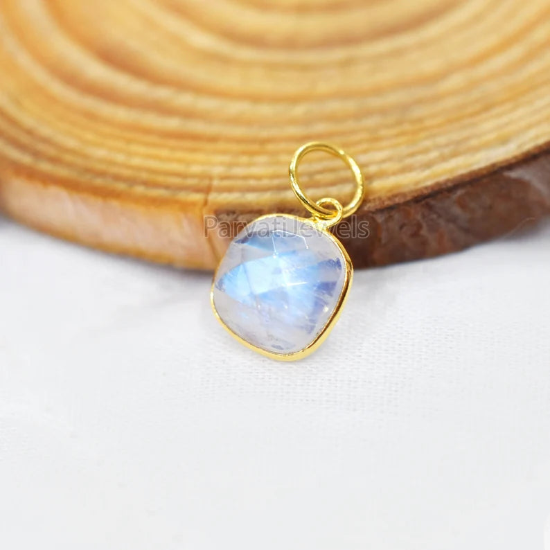 Natural Rainbow Moonstone 18k Solid Gold Charm Pendant Jewelry, Natural Blue Moonstone Charm, 18K Solid Gold Charm, Charm Pendant, Handmade Gold Charm Jewelry