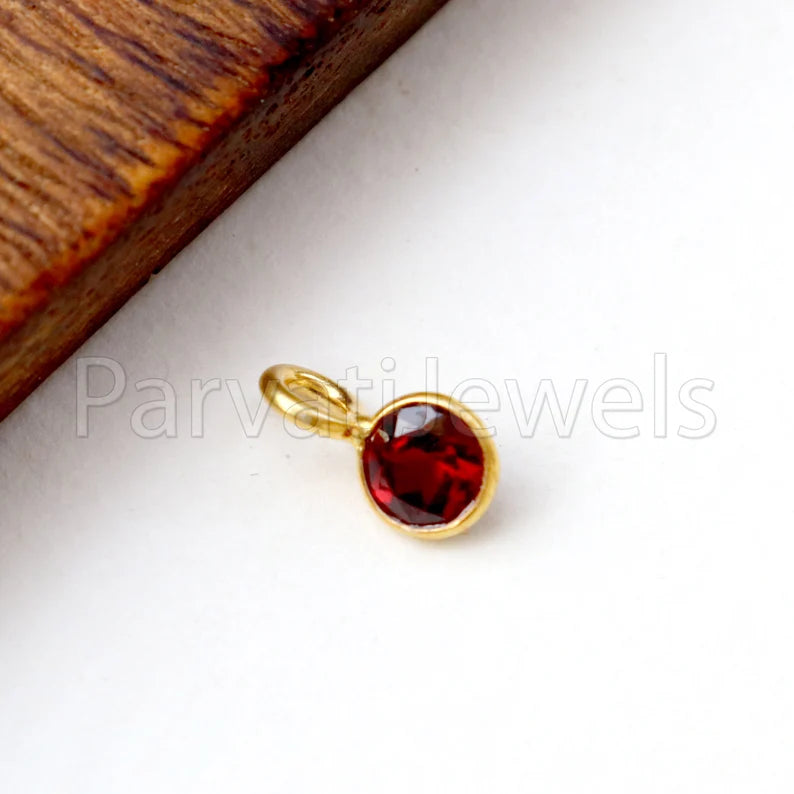 Natural Garnet Charm, 18k Solid Gold Charm, Natural Garnet Charm, Gold Charm, Charm Pendant, Charm Necklace, Handmade Gold Charm