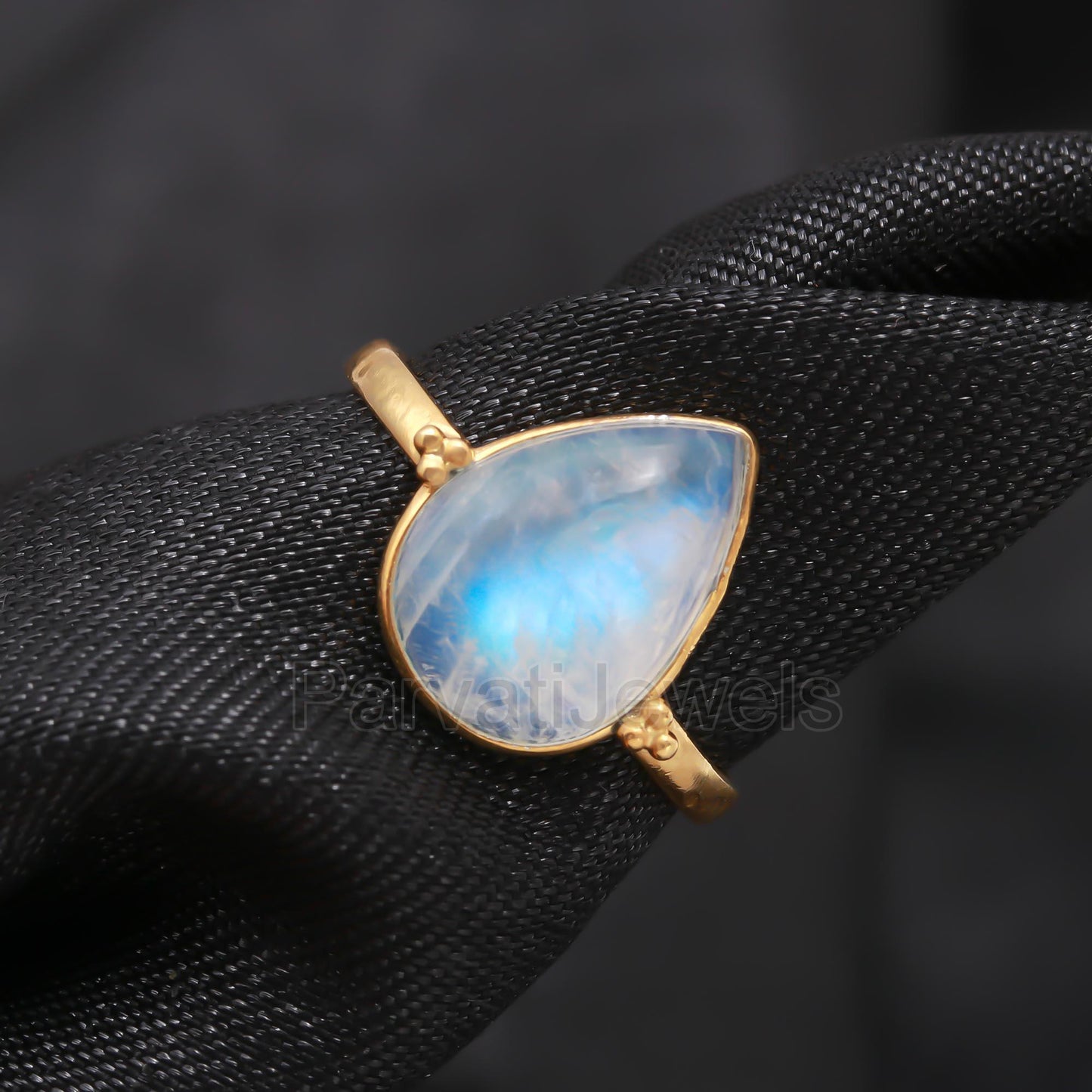 Natural Blue Moonstone Ring, 18k Solid Gold Ring, Handmade Gold Ring, Rainbow Moonstone Gold Ring, Minimalist Gold Ring, Christmas Gift Ring