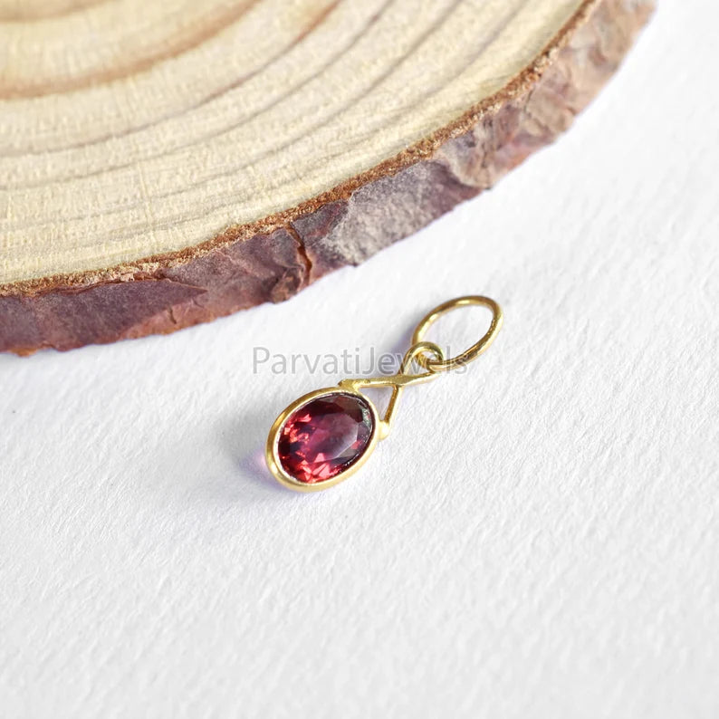 18K Solid Gold Garnet Gemstone Charm, 18K Solid Gold Charm, Natural Garnet Charm, Gold Charm, Charm Pendant, Charm Necklace, Gift Jewelry