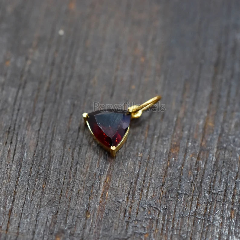 Natura Solid Gold Garnet Charm, 18k Solid Gold Charm, Prong Setting Jewelry, Gold Charm, Charm Pendant, Handmade Gold Charm, Gift for Her
