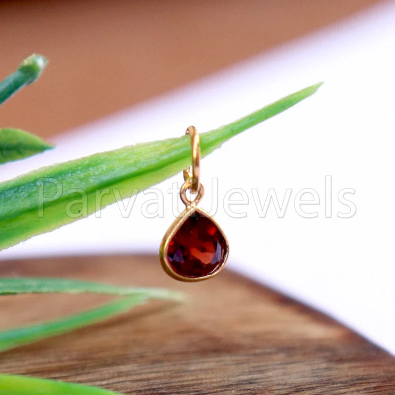 Natural Garnet Charm, 18k Solid Gold Charm, Natural Garnet Charm, Gold Charm, Charm Pendant, Charm Necklace, Handmade Gold Charm