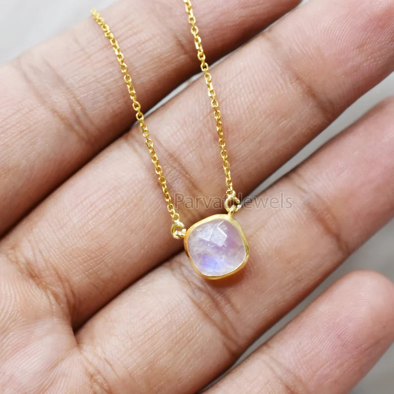 18" Inch Rainbow Moonstone With 18k Solid Gold Pendant Necklace, Natural Moonstone Gold Necklace, Gold Charm Necklace, Moonstone Gold Necklace, Handmade Gold Charm