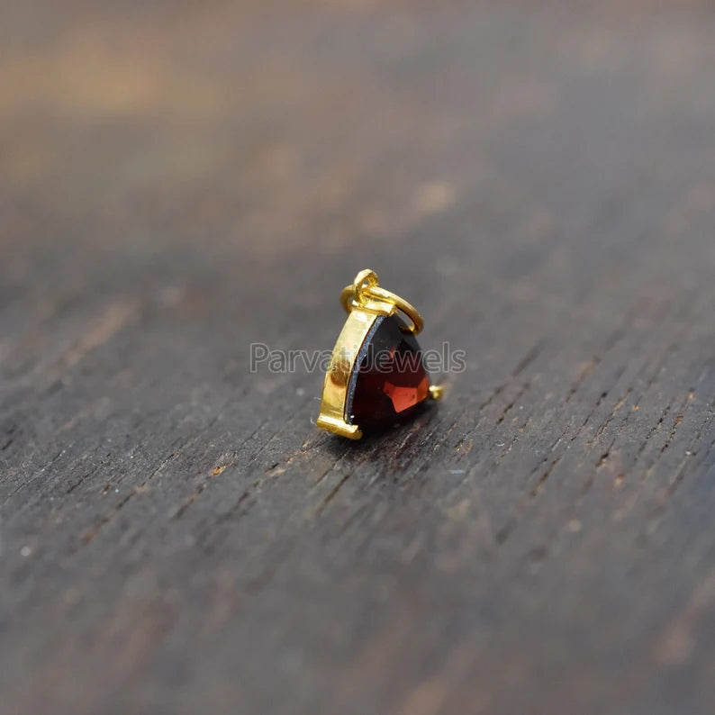 Natura Solid Gold Garnet Charm, 18k Solid Gold Charm, Prong Setting Jewelry, Gold Charm, Charm Pendant, Handmade Gold Charm, Gift for Her