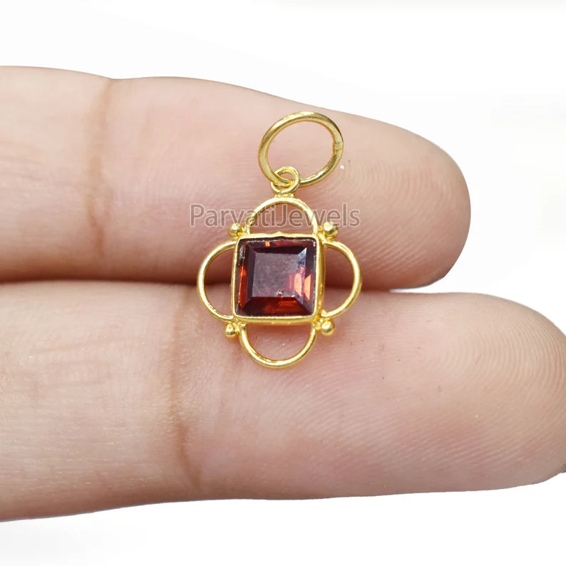 Natural Garnet Charm, 18k Solid Gold Charm, Natural Garnet Charm, Gold Charm, Charm Pendant, Charm Necklace, Handmade Gold Charm For Gifting