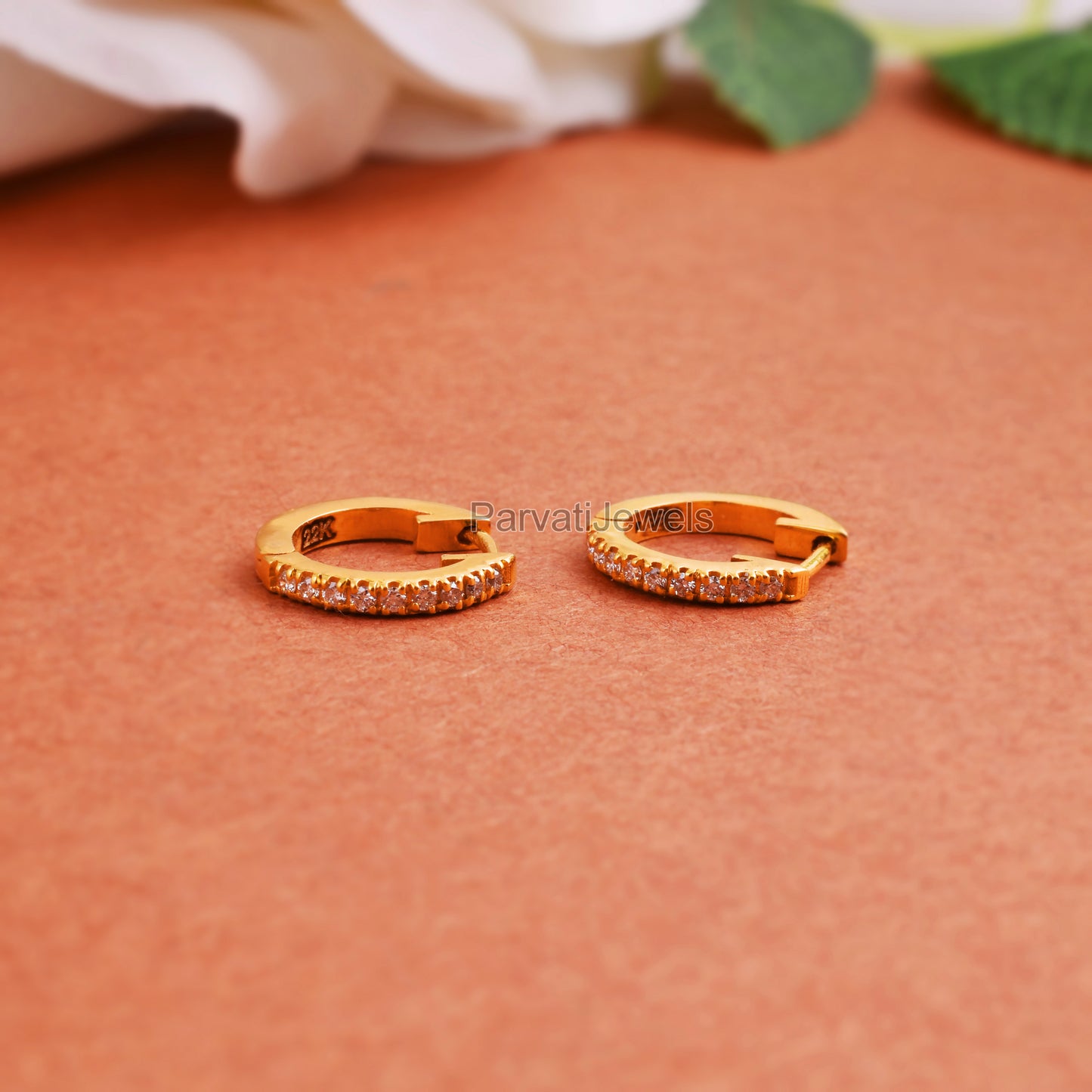 14K & 18K Solid Gold Diamond Earring, Round Graduated Huggie Hoop Earrings, 18K Solid Gold Earrings, Gift For Her