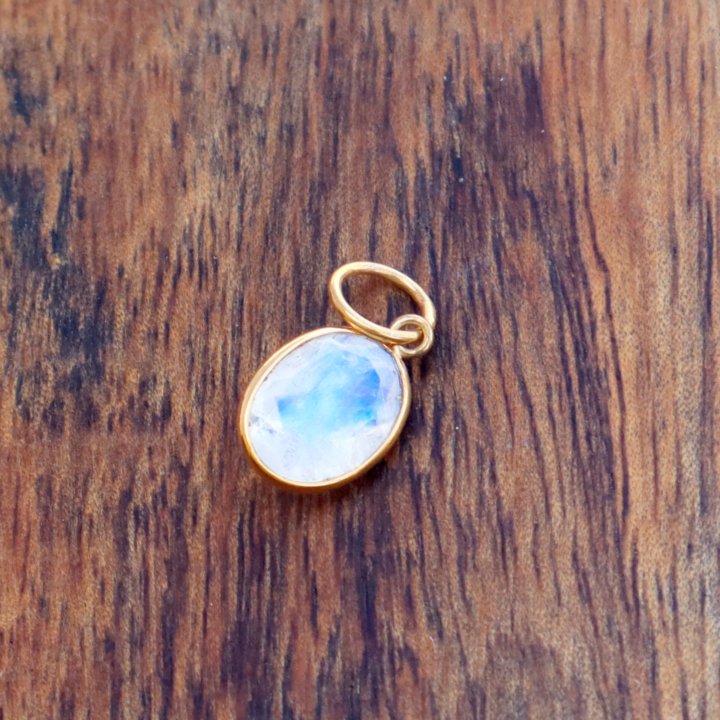 Rainbow Moonstone Charm, 18k Solid Gold Charm, Natural Moonstone Charm, Gold Charm, Charm Pendant, Charm Necklace, Handmade Gold Charm