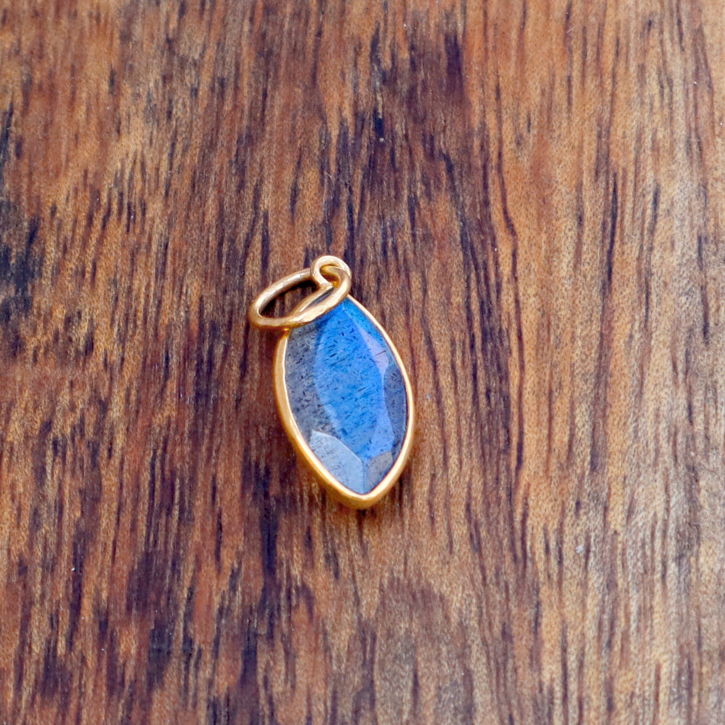 Faceted Labradorite Charm, Labradorite 18k Solid Gold Charm, Labradorite Charms, Gold Charm, Charm Pendant, Charm Necklace, Handmade Charm