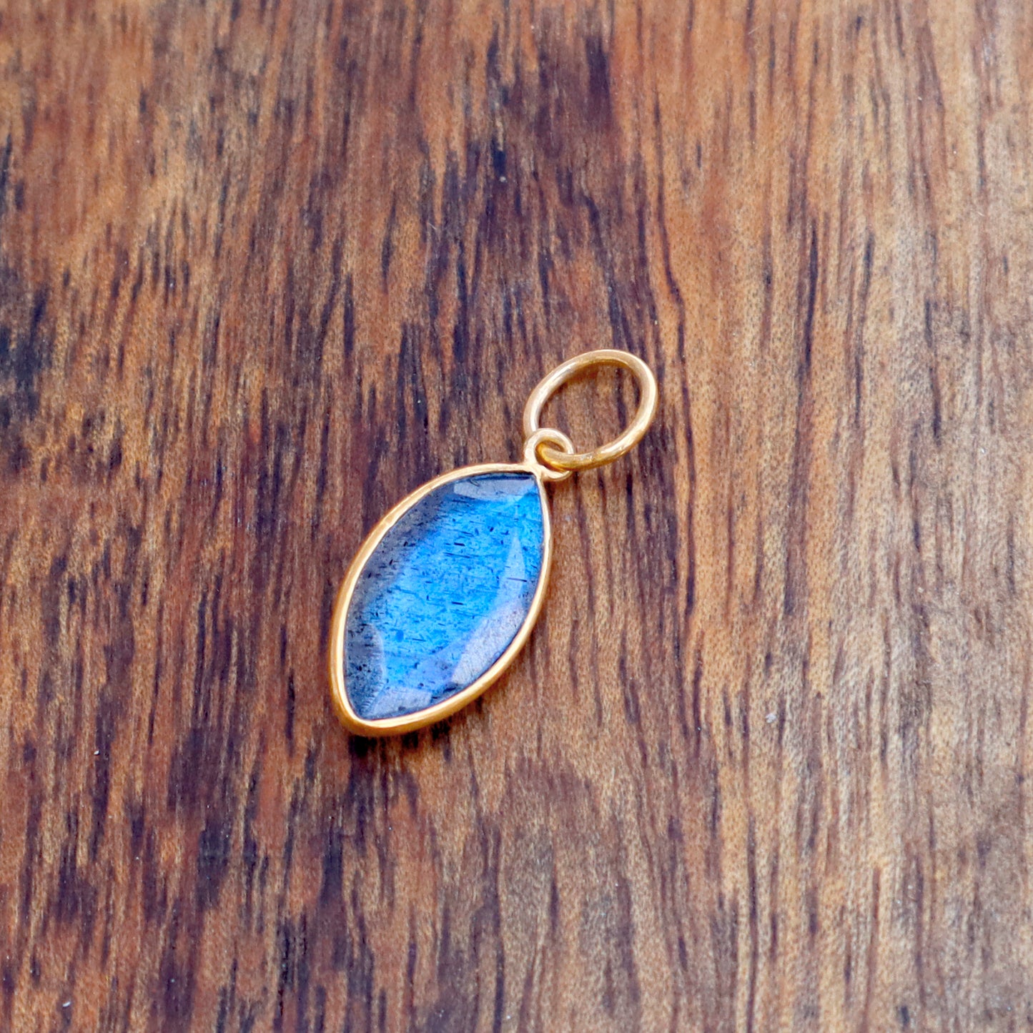 Faceted Labradorite Charm, Labradorite 18k Solid Gold Charm, Labradorite Charms, Gold Charm, Charm Pendant, Charm Necklace, Handmade Charm