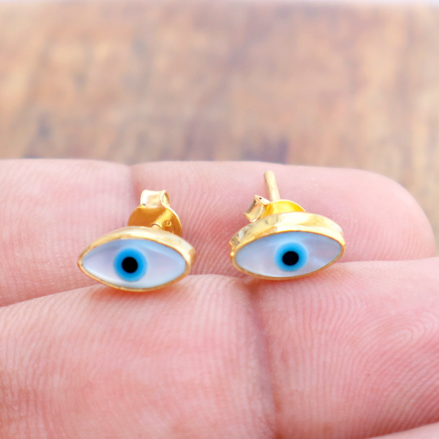 Very Beautiful Mother Of Pearl Evil Eye 18k Gold Earrings, Minimalist Solid Gold Earrings, 18k Solid Gold Stud Earrings, Handmade Earrings