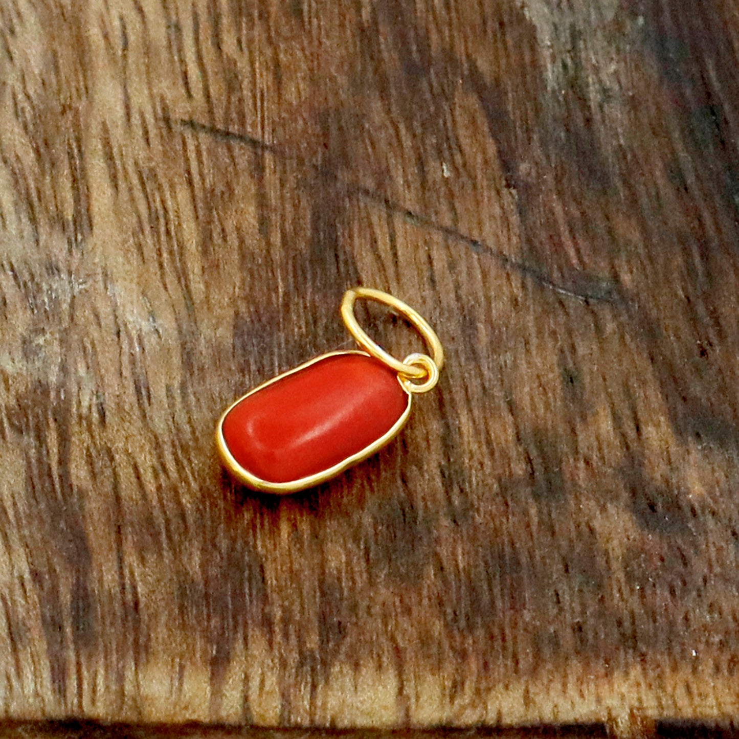 Red Coral Charm, 18k Solid Gold Charm, Natural Coral Charm, Coral Charms, Handmade Gold Charm, Coral Solid Gold Charm, Charm Pendant, Gold Charms Pendant