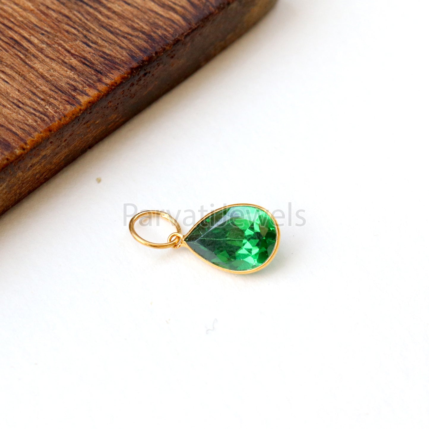 Emerald Charm, 18k Solid Gold Charm, Lab Created Emerald Charm, Emerald Solid Gold Charm, Charm Pendant, Charm Necklace, Handmade Gold Charm