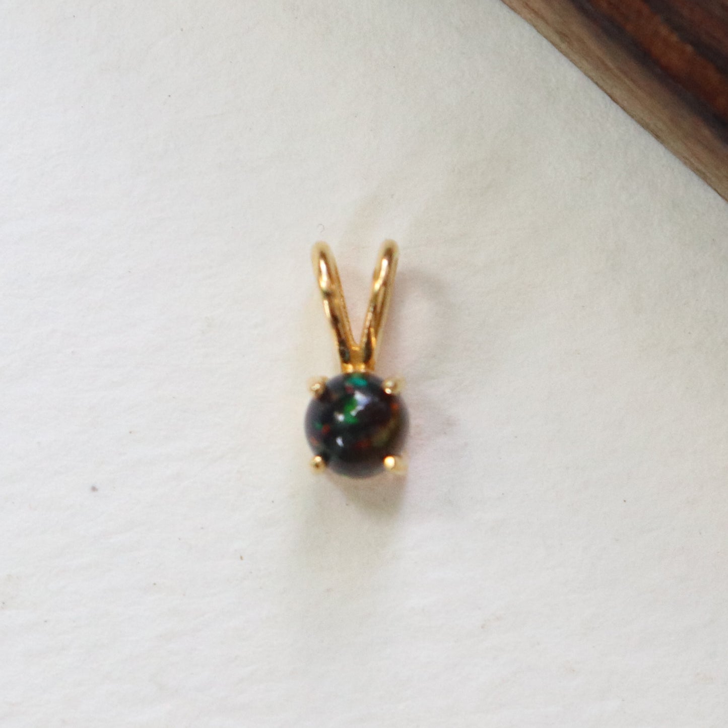 Natural Black Ethiopian Opal Charm Pendant, Opal Charms, Minimalist Charms Pendant, Claw Setting Charms Pendant, 14k Solid Gold Charms, Gift For Christmas Charm