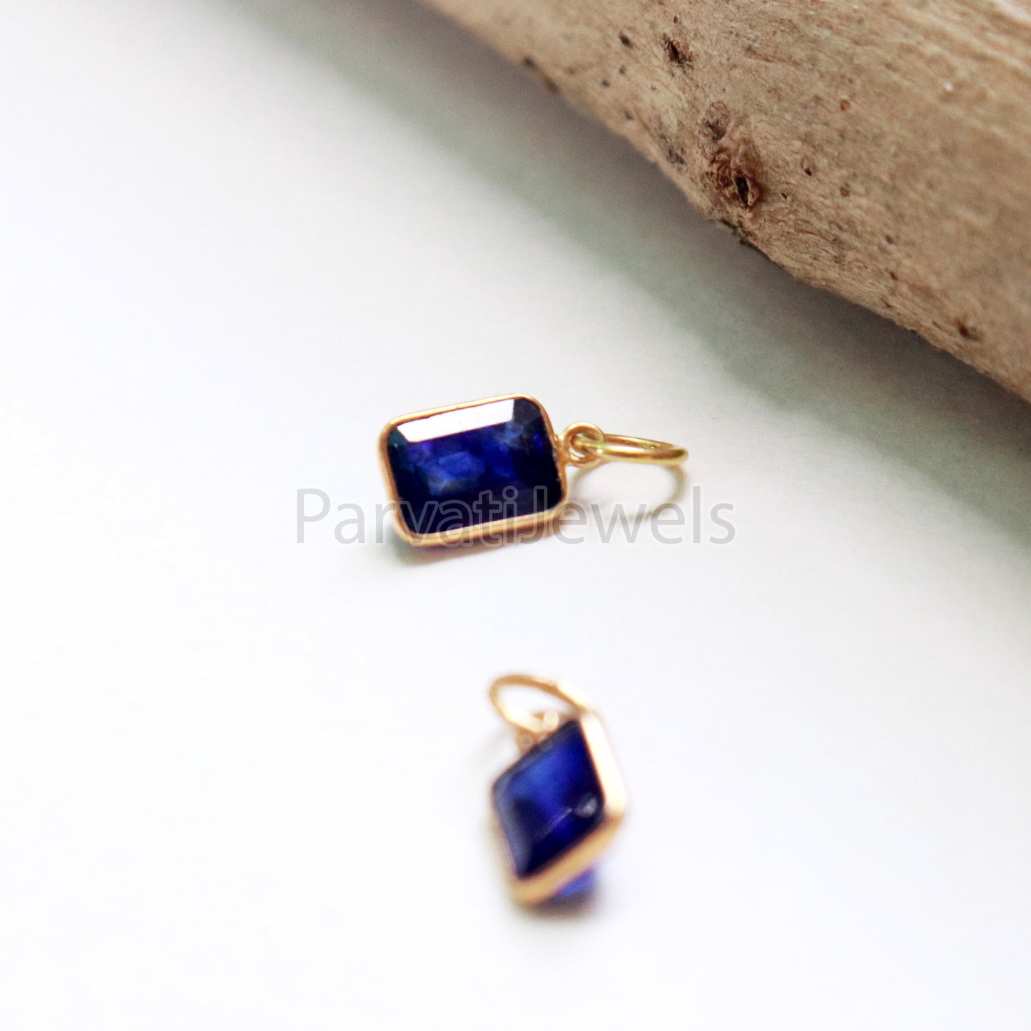 Lab Grown Tanzanite Charm, 18k Solid Gold Charm, Handmade Gold Charm, Tanzanite Dainty Charm, Minimalist Pendant, Tanzanite Charm