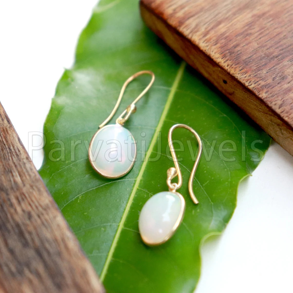 Ethiopian Opal dangle Earring, Dangle Earring, Natural Ethiopian Opal Earring, Minimalist Dangle Earring , SOLID18k gold earrings