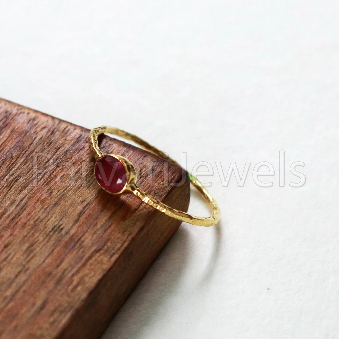Natural Ruby Ring, Ruby Gold Ring, 18k Solid Gold Ruby Ring, Handmade Gold Ring, Ruby Engagement Ring, Wedding Ruby Ring, Hammered Gold Ring