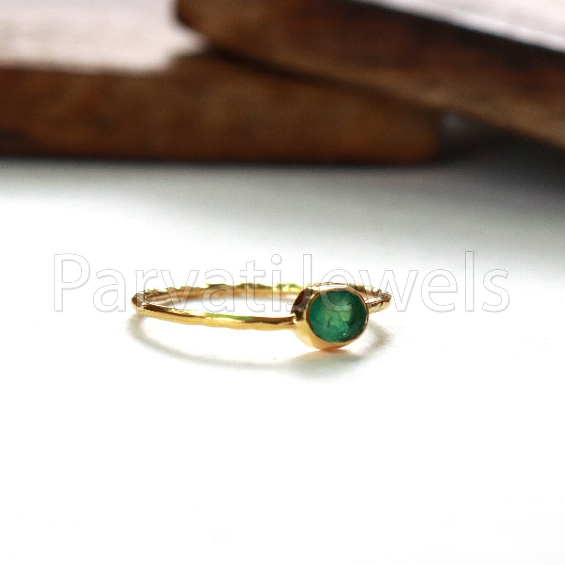Natural Emerald Ring, Emerald Gold Ring, 18k Solid Gold Ring, Handmade Gold Ring, Emerald Engagement Ring, Wedding Ring, Hammered Gold Ring