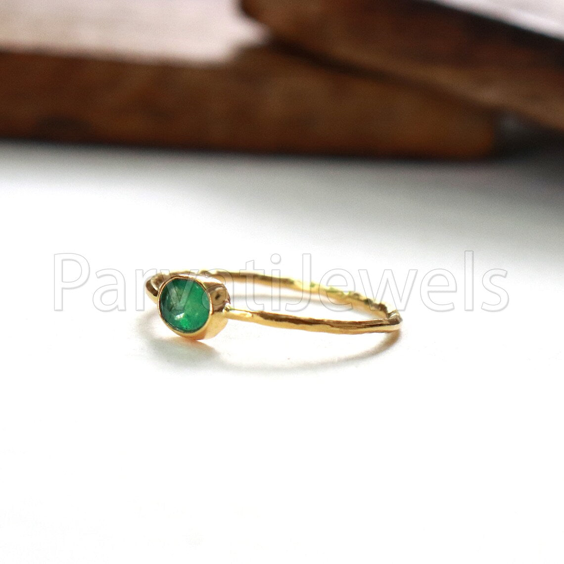 Natural Emerald Ring, Emerald Gold Ring, 18k Solid Gold Ring, Handmade Gold Ring, Emerald Engagement Ring, Wedding Ring, Hammered Gold Ring