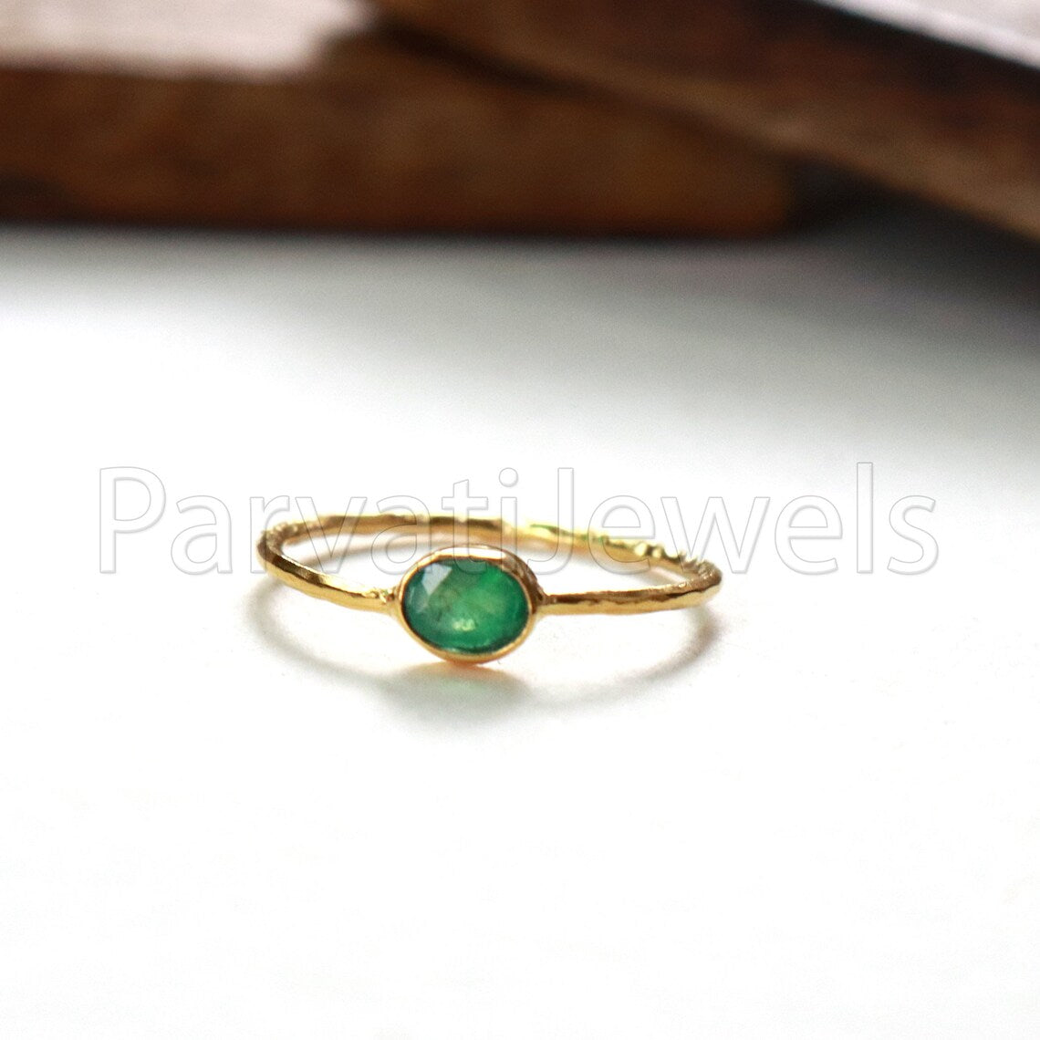 Natural Emerald Ring, Emerald Gold Ring, 18k Solid Gold Ring, Handmade Gold Ring, Emerald Engagement Ring, Wedding Ring, Hammered Gold Ring