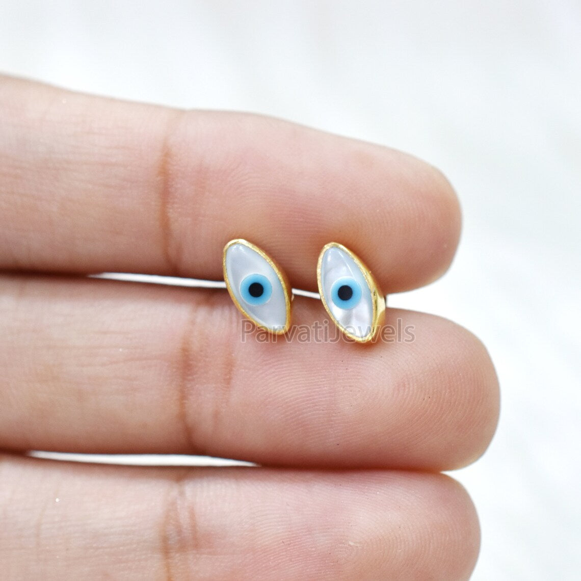 Very Beautiful Mother Of Pearl Evil Eye 18k Gold Earrings, Minimalist Solid Gold Earrings, 18k Solid Gold Stud Earrings, Handmade Earrings