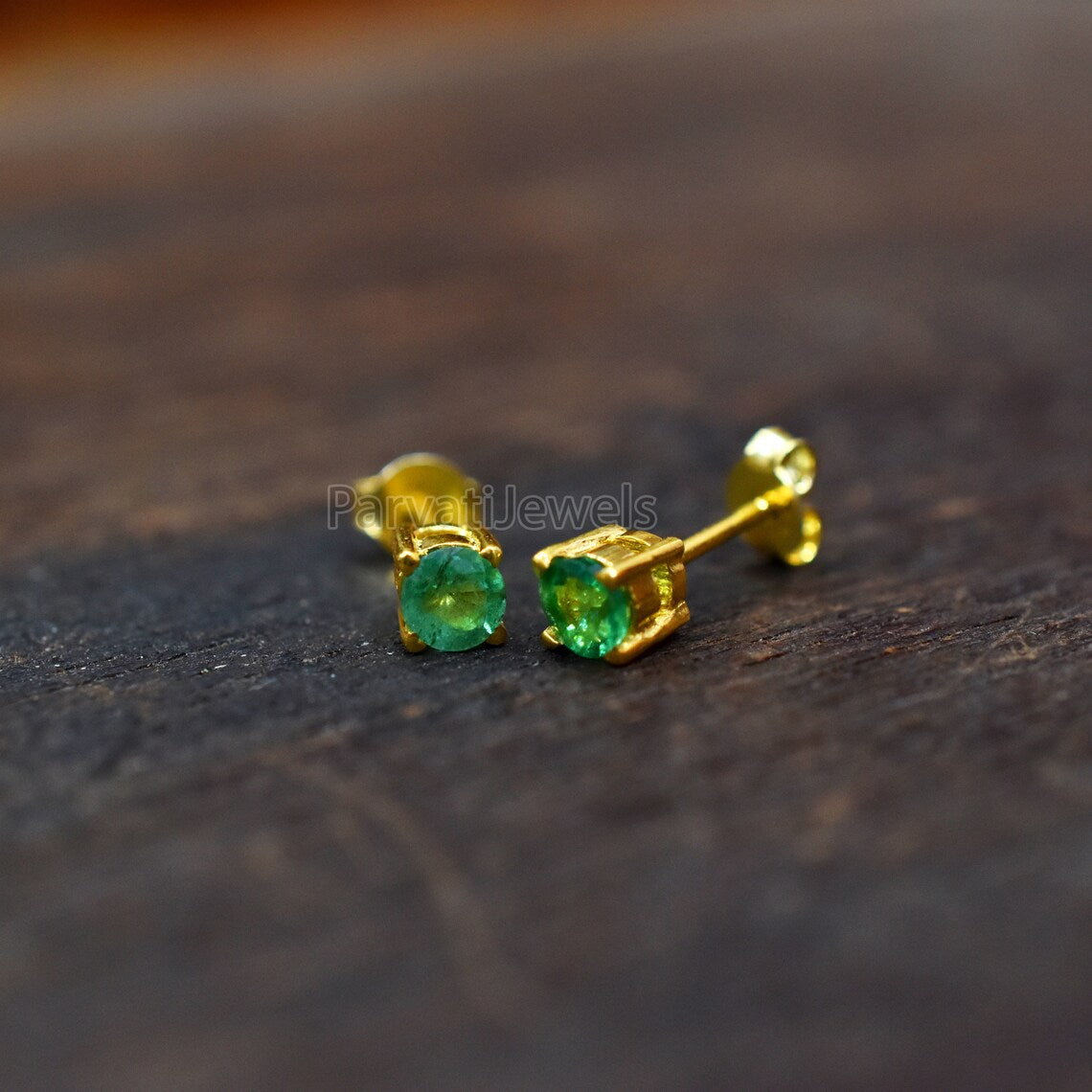 Natural Emerald Gemstone 18k Solid Gold Stud Earrings, 18k Solid Gold Earrings, Emerald Stud Earrings, Round Emerald Solid Gold Earrings