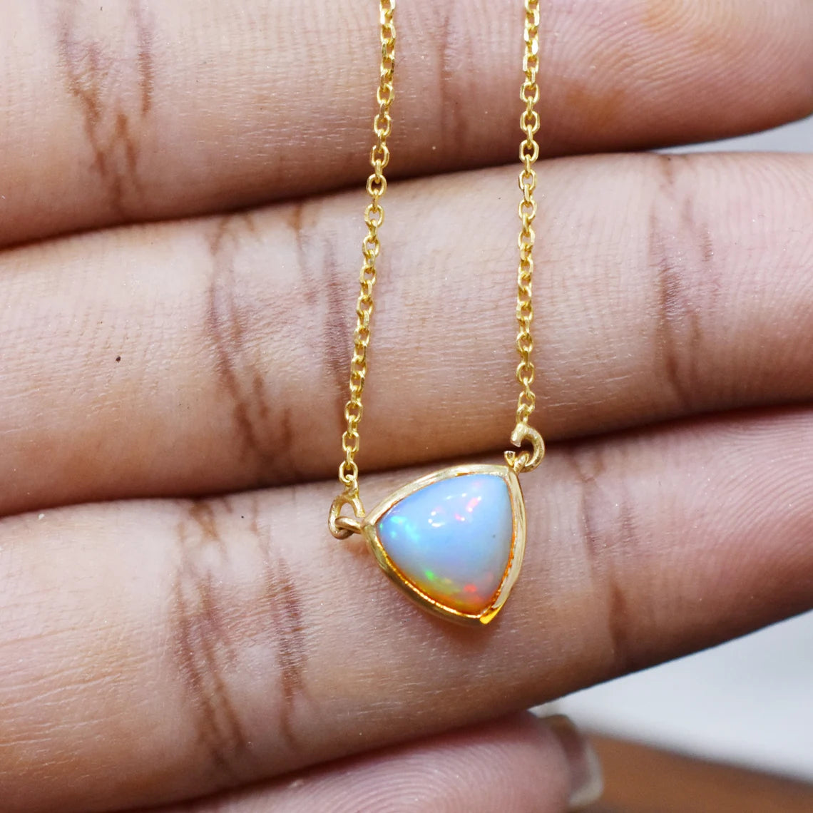 Natural Fire Opal 18k Solid Gold Charm Necklace Jewelry, Opal Charm Necklace, 18K Solid Gold Necklace, Handmade Gold Jewelry,