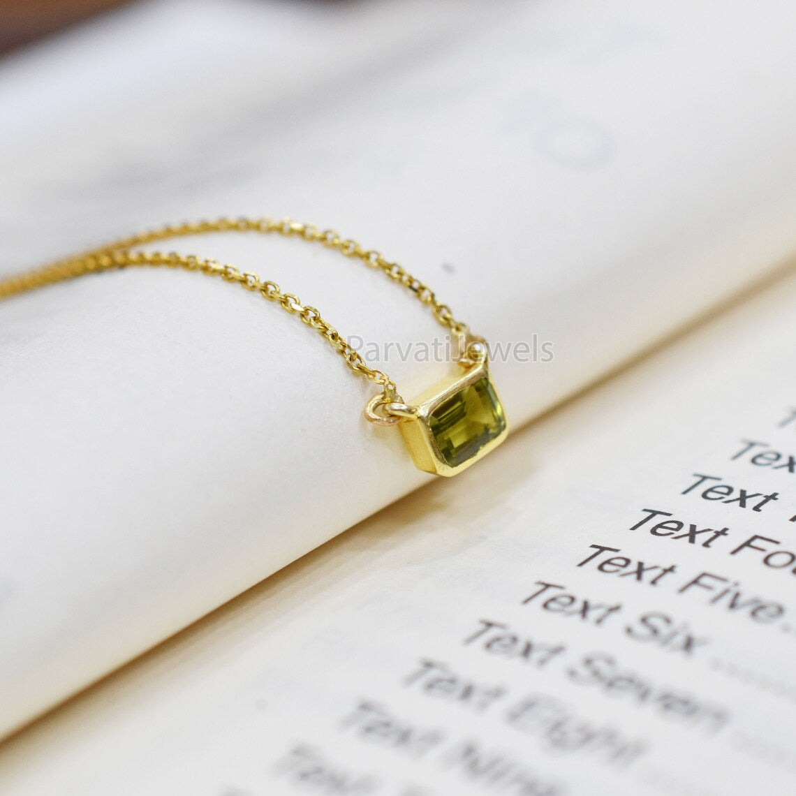Double Lock Style Natural Peridot 18k Solid Gold Charm Necklace Jewelry, Peridot Charm Necklace, 18K Solid Gold Necklace, Gold Necklace