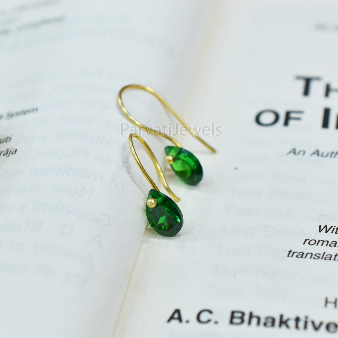 beautiful Solid 18k Gold Earrings, Delicate Emerald Earrings in 18K Gold, Drop Dangle Earrings Minimalist Handmade Earrings, Gift for Women