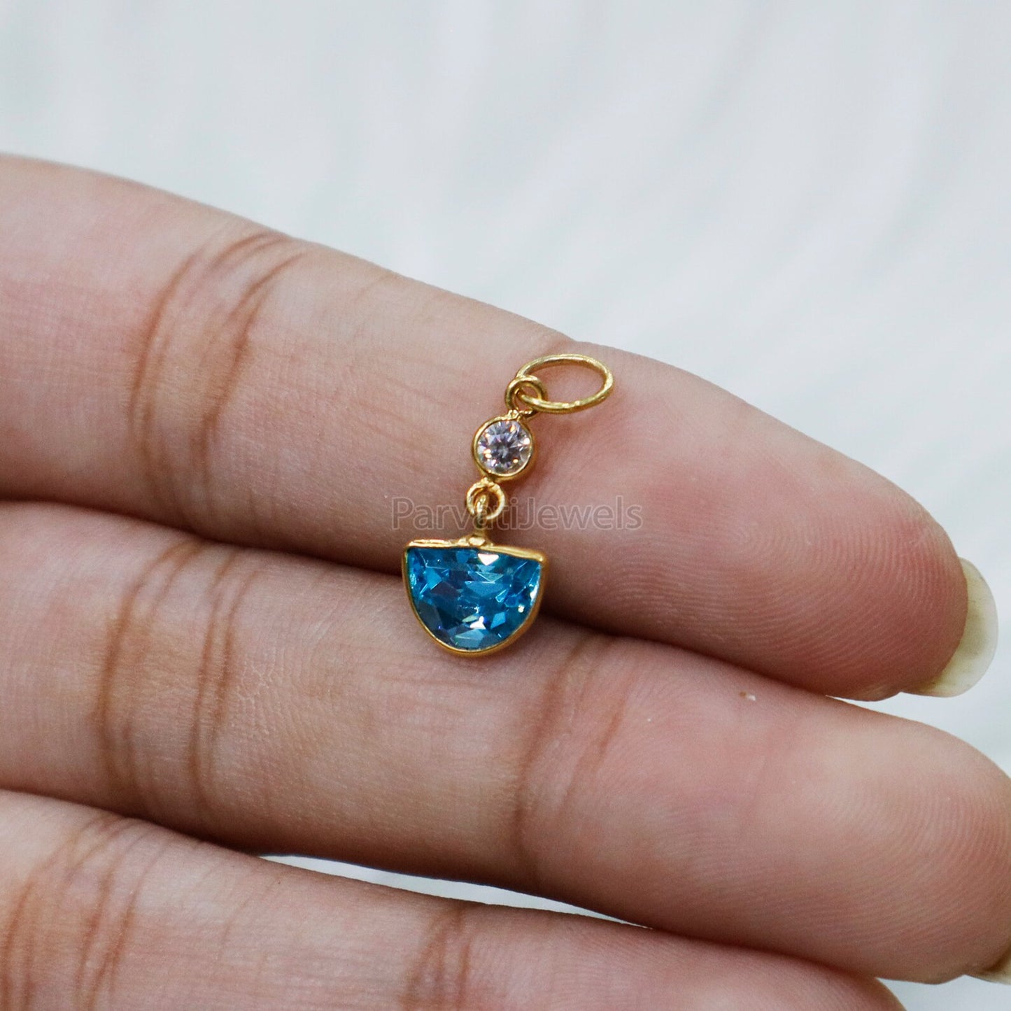 Elegant Blue Topaz and Moissanite Charm, 18k Solid Gold Charm, Blue Topaz Charm, Gold Charm, Moissanite Charm, Handmade Gold Charm