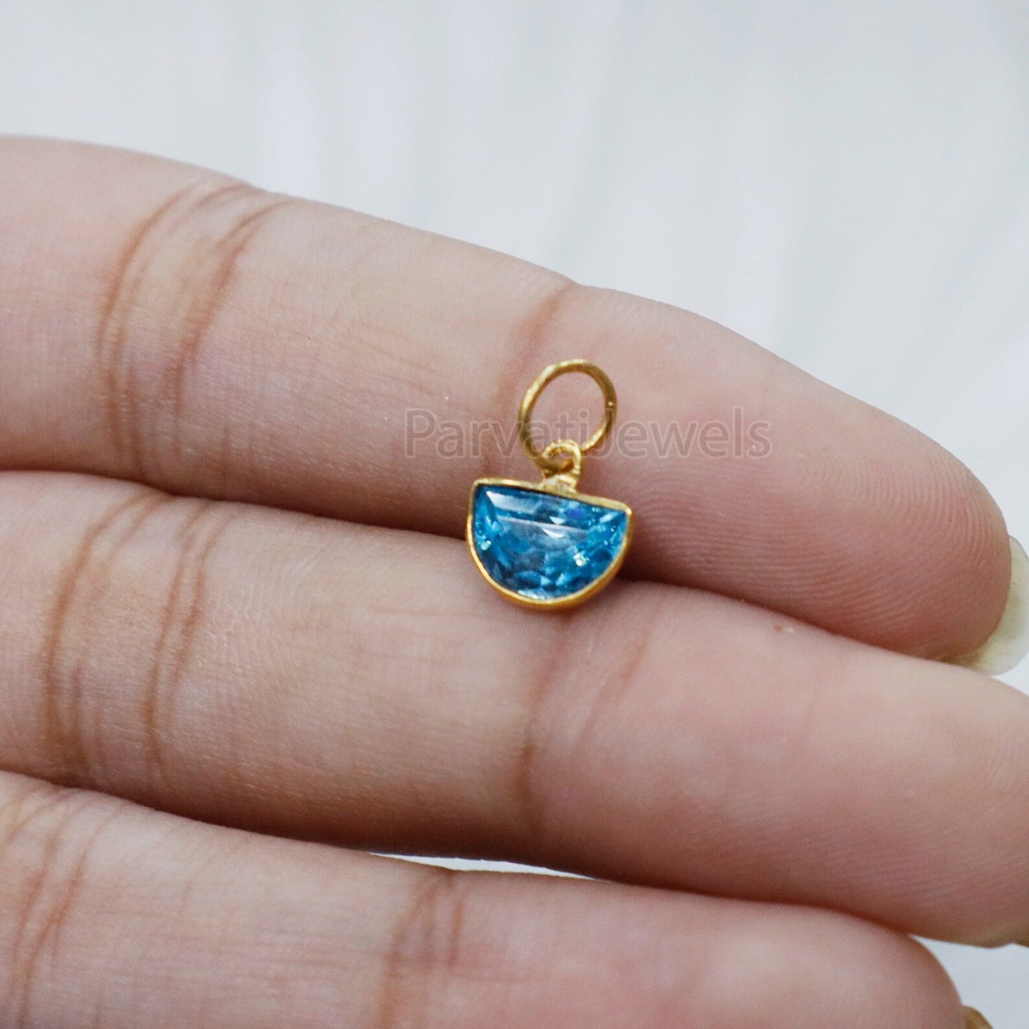 Solid Gold Blue Topaz Square Shape Charm Pendant, 18K Solid Gold Blue Topaz Charm, Minimalist Charm Pendant, Gold Charm, Gift Jewelry (Copy)