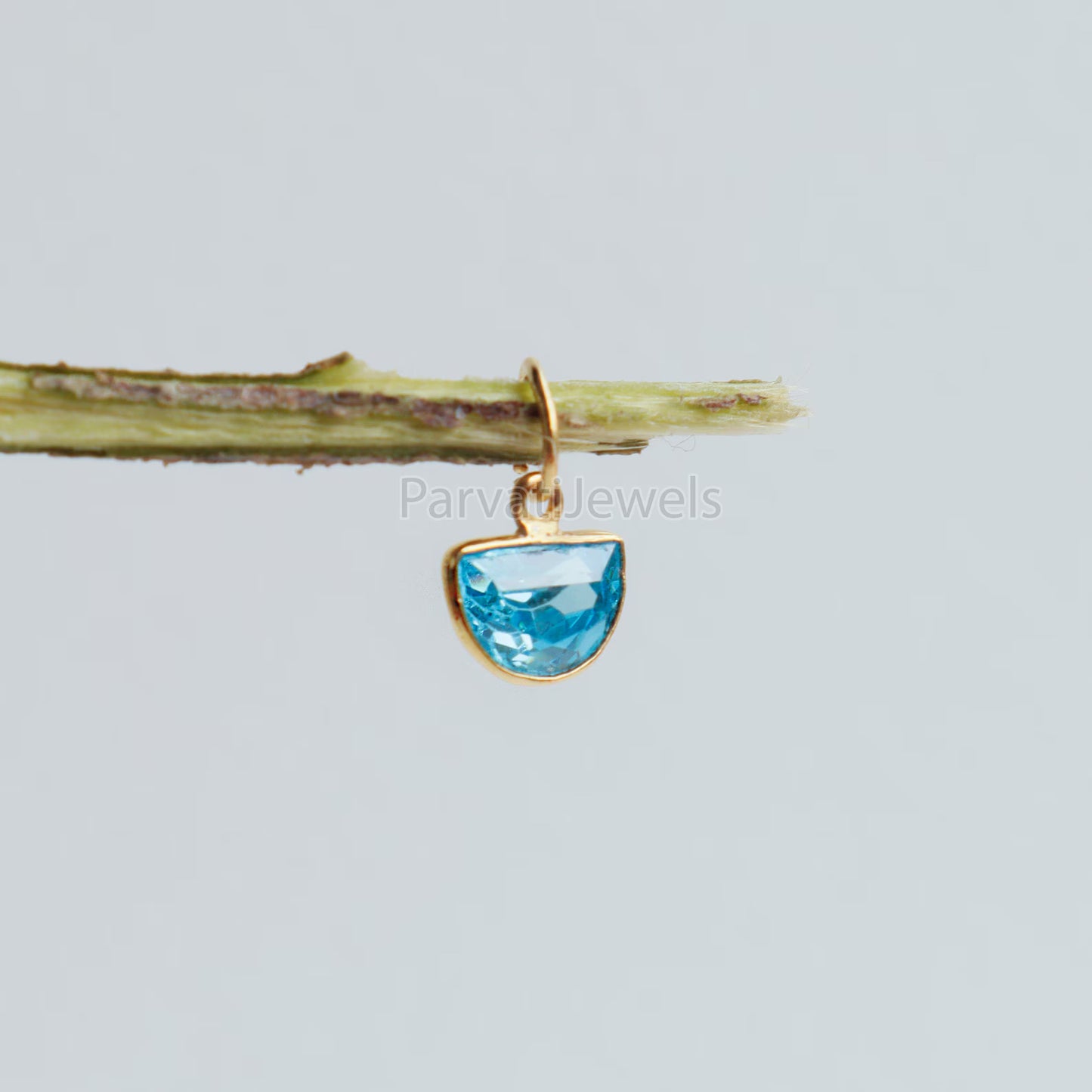 Solid Gold Blue Topaz Square Shape Charm Pendant, 18K Solid Gold Blue Topaz Charm, Minimalist Charm Pendant, Gold Charm, Gift Jewelry (Copy)