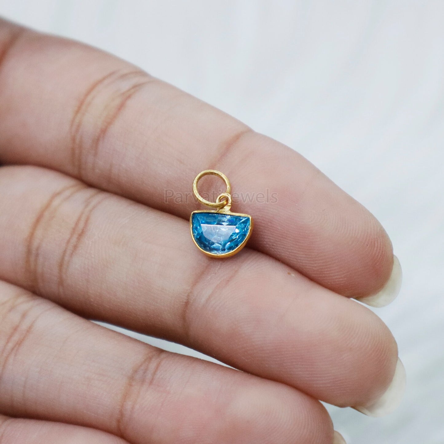 Solid Gold Blue Topaz Square Shape Charm Pendant, 18K Solid Gold Blue Topaz Charm, Minimalist Charm Pendant, Gold Charm, Gift Jewelry (Copy)